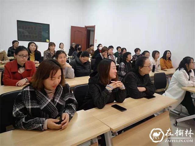 金沙路街道办钟阳社区开展“三八”妇女节关爱女性健康知识讲座