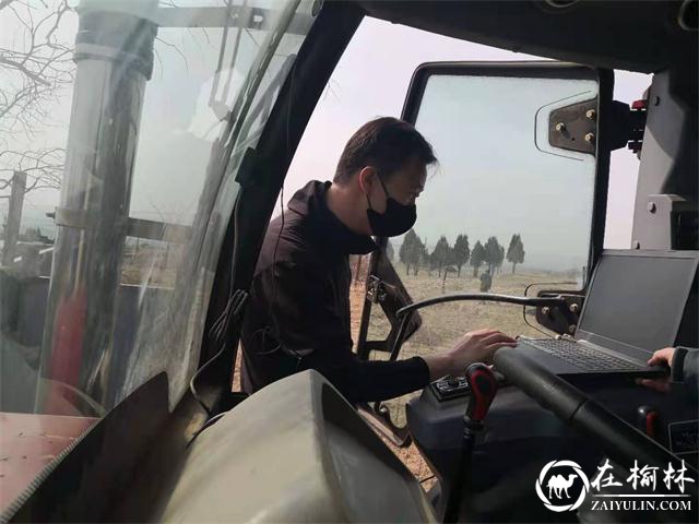 府谷县：深松整地4万亩，助力春耕备耕