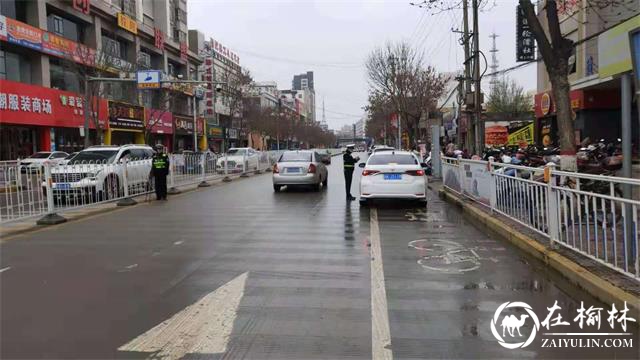 靖边交警打造文明交通环境 助力我县文明城市创建