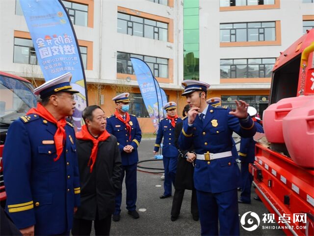 哈尔滨市消防救援支队举办“4·17”消防宣传月启动仪式