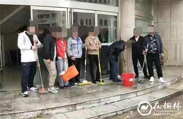 榆阳区司法局沙河路司法所组织社区服刑人员进行公益劳动