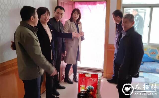 鼓楼街道城隍庙滩社区开展“我为群众办实事”“五一”慰问活动