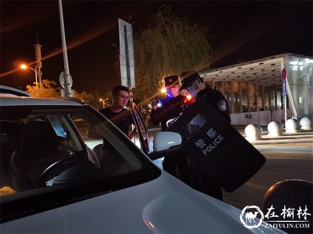 绥德铁警全警动员 护航“五一”返程高峰