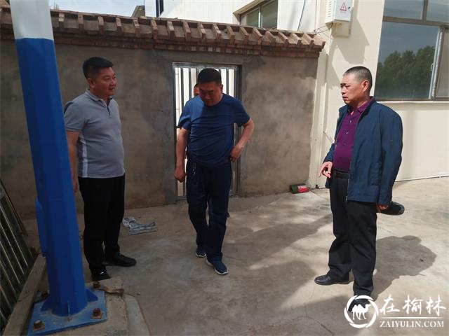 榆林市公路局督导古城滩超限站创卫复审准备工作