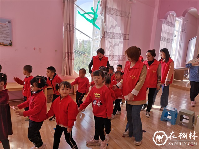 六一前夕，榆阳区驼峰办金阳社区育禾苗、感恩党