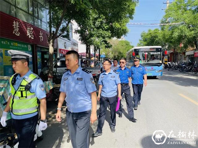 萌娃庆“六一”，绥德公安伴“童”行