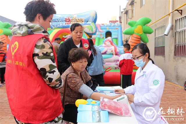 包粽子、义诊、文艺演出，榆林市榆阳区这个社区的端午节这样过