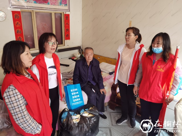 鼓楼街道鸳鸯湖社区开展“温党史 忆初心 迎端午 包粽子”系列活动
