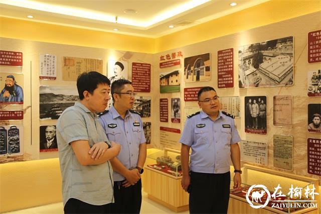 绥德县市场监督管理局周念龙一行观摩县局党建工作