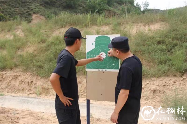 清涧县公安局开展警务实战教官实弹射击练兵