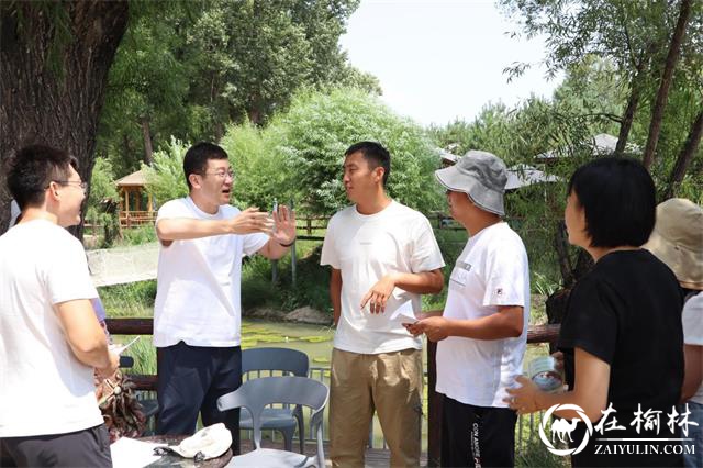 宣讲人闫立博主任讲述七夕故事，分享正确的爱情观和婚育观