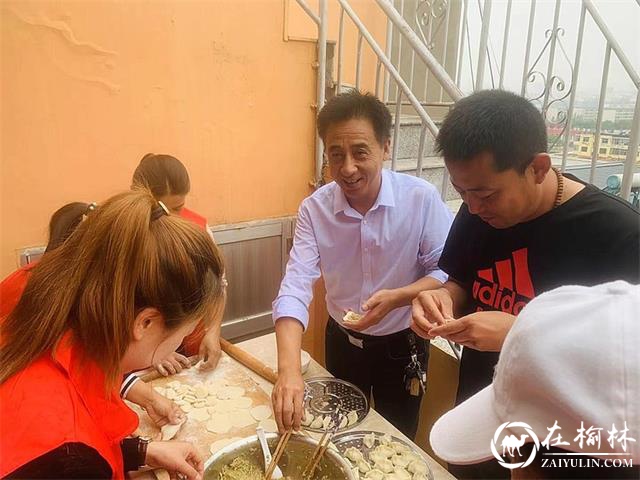 榆阳区鼓楼街道鸳鸯湖社区打通服务居民“最后一公里”