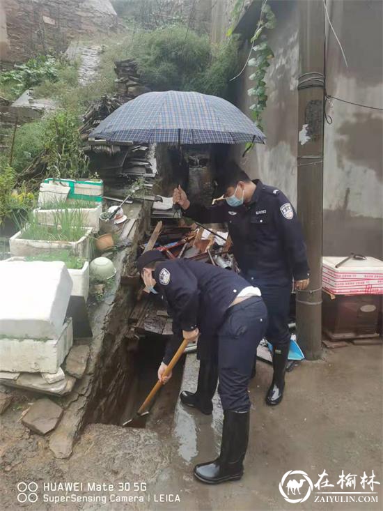 清涧公安：风雨同舟“警”相随，防汛抢险冲在前