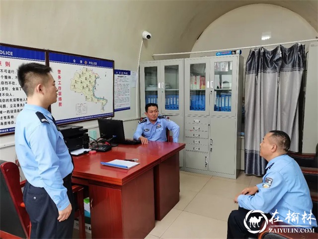 吴亮到基层派出所督导检查国庆安保维稳工作