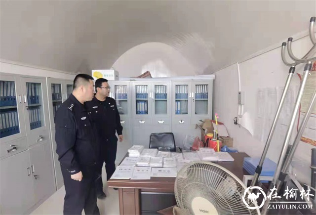 清涧县公安局治安大队开展校园安全检查