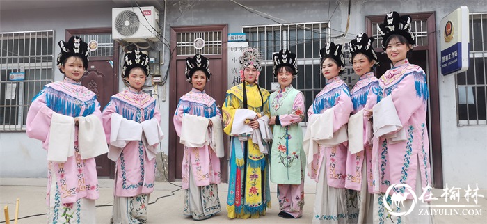 陕西米脂： “戏曲进乡村”文化惠民演出走进印斗镇