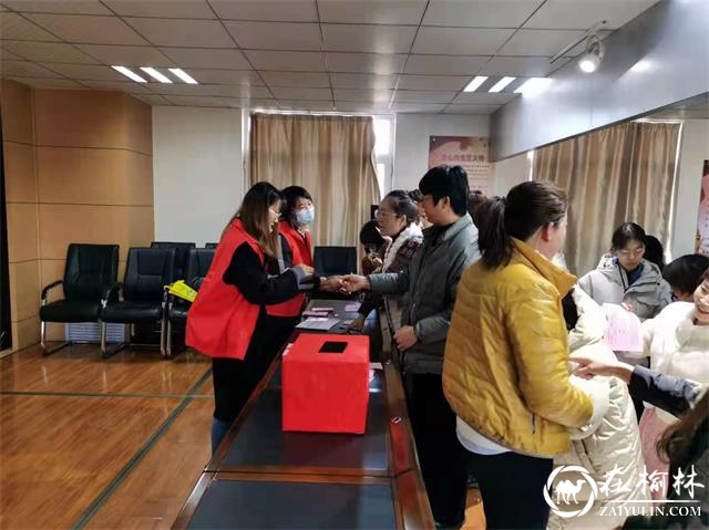 滨河路社区顺利召开第十九届人大换届选举大会