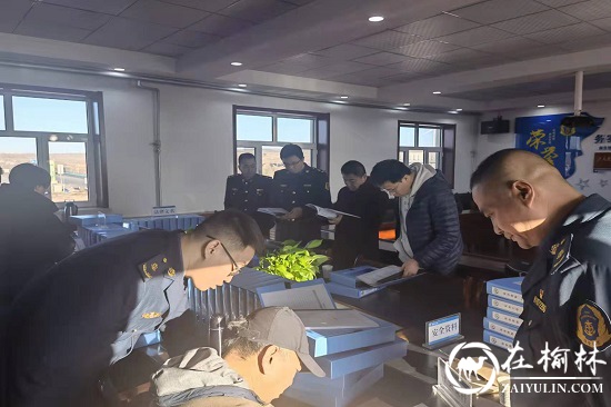 榆林市公路局检查组莅临神木碾房峁治超站年终考核检查