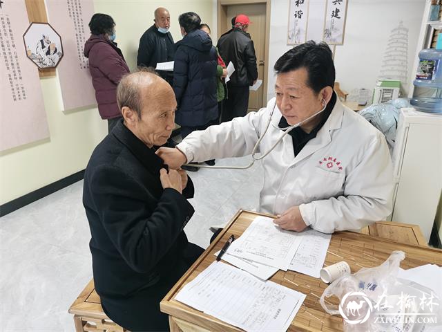 榆阳区崇文路街道学院社区免费体检暖人心