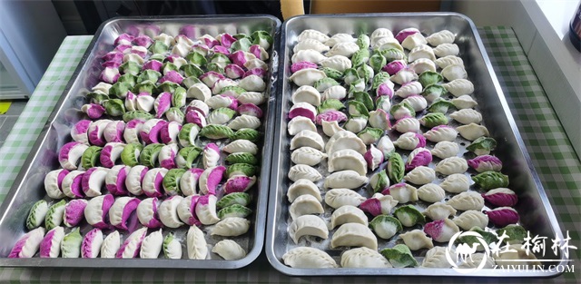 新明楼街道灵秀街社区开展“情暖社区 爱在冬至”的活动