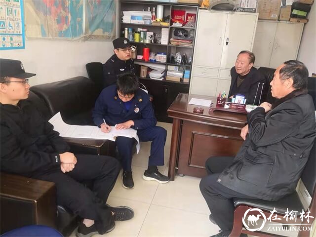 沙河路街道兴达路社区联合警务室共同开展春季消防安全大排查