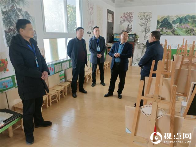 西乡县教体局党组书记杨邦安一行调研堰口镇教育工作