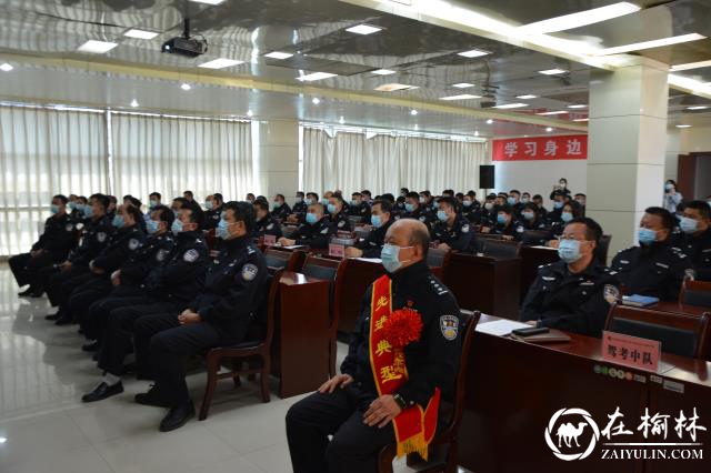 靖边县公安局交警大队组织学习身边榜样王光荣同志先进事迹