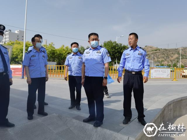 吴亮调研督导警务室工作