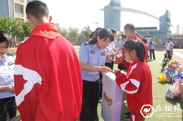 靖边县公安局“点亮微心愿 庆祝六一儿童节”主题党日活动走进县特校