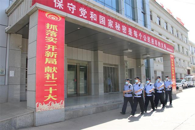 绥德县公安局巡特警大队圆满完成端午期间巡逻防控工作