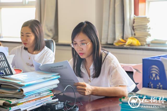 神木职教中心组织教师深入学习新《职业教育法》