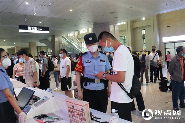 百日行动|延安铁警以雨为令强措施，闻“汛”而动保安全