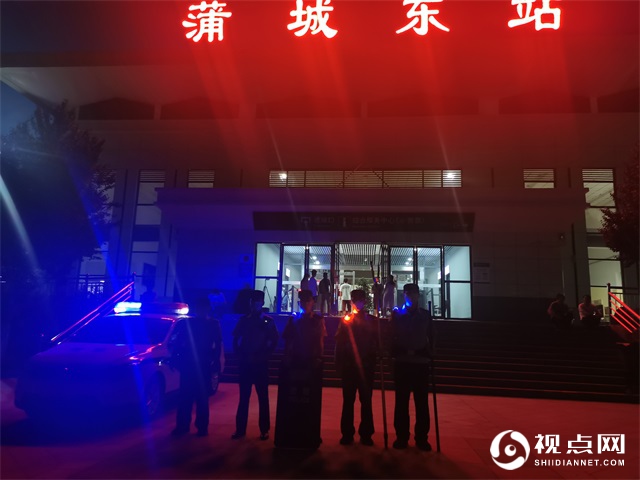 蒲城东站派出所：开展治安清查，守护旅客出行平安