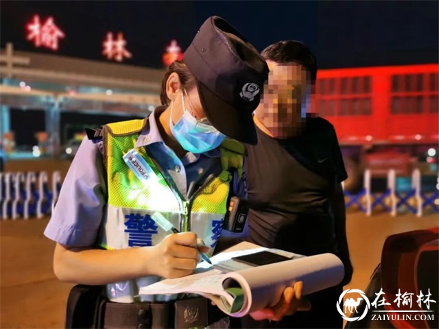 见警察 见警车 见警灯——榆阳公安巡特警大队深入开展夏季治安打击整治“百日行动”