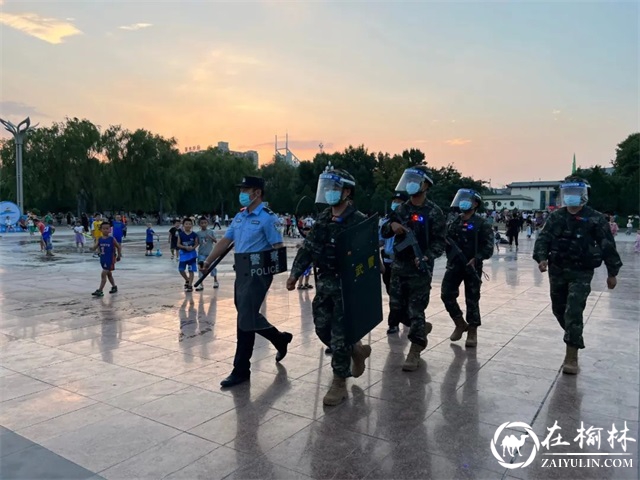 见警察 见警车 见警灯——榆阳公安巡特警大队深入开展夏季治安打击整治“百日行动”