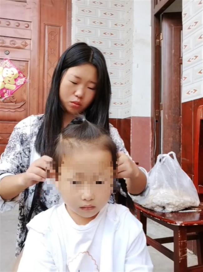 姐姐难产离世妹妹与姐夫重组家庭 既当小姨又当妈