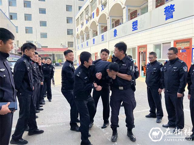 公安榆阳分局巡特警大队开展警械技能专项培训