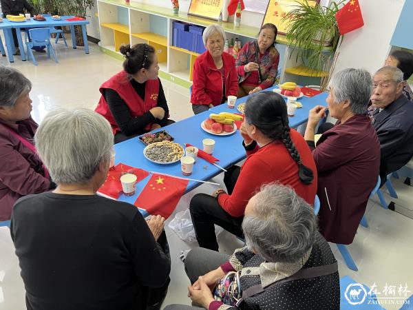 榆阳区鼓楼街道二里半社区：欢度国庆佳节 九九重阳相伴