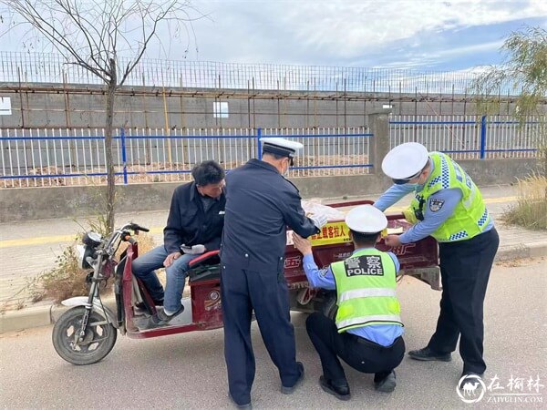 靖边县：国庆“警”相随 忠诚护平安