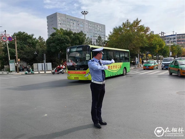 靖边交警开展业务培训深入推进队伍执法规范化建设