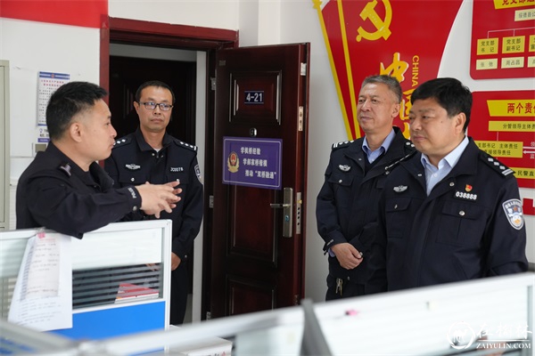谢斌慰问指导疫情防控工作