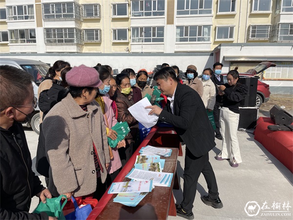 榆阳区鱼河镇：文艺演出进社区  同心共创文明城