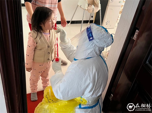 老当益壮罗菊香：绽放在抗疫一线上的“巾帼之花”