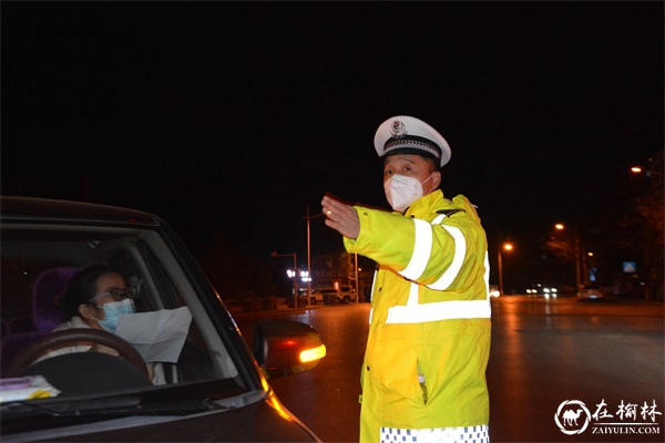 靖边交警多管齐下开展冬季公路区域整治行动