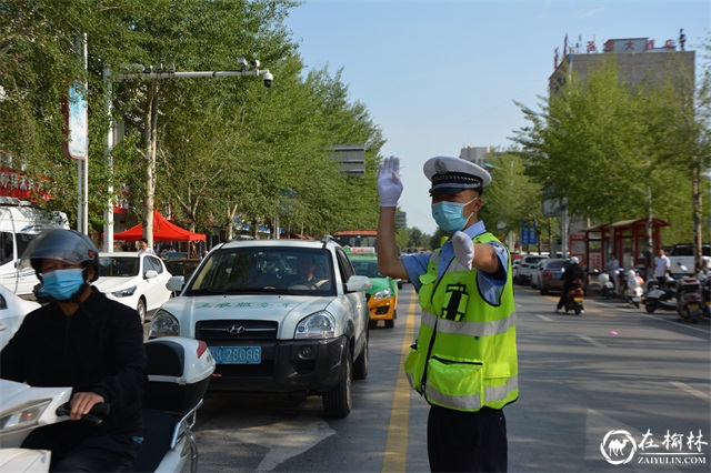 助力高考 守护梦想——靖边交警一直在