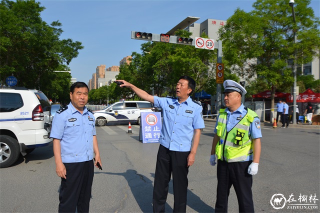 助力高考 守护梦想——靖边交警一直在