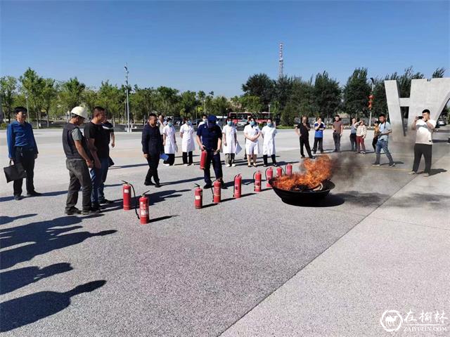 榆阳区驼峰路街道兴中路社区开展“安全生产月”主题宣传活动