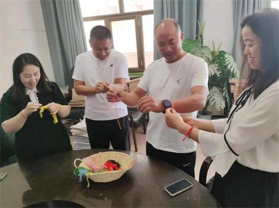 粽叶飘香 欢度端午 | 定边县供销社组织干部职工开展端午节活动