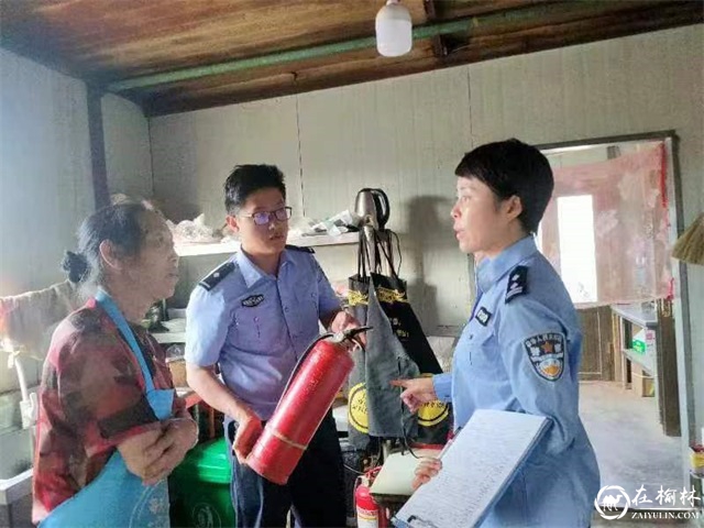 靖边县公安局宁条梁派出所开展“九小场所”安全检查