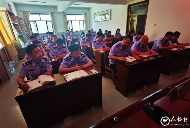 靖边公安西郊派出所召开夏季治安打击整治行动暨纪律作风建设推进会